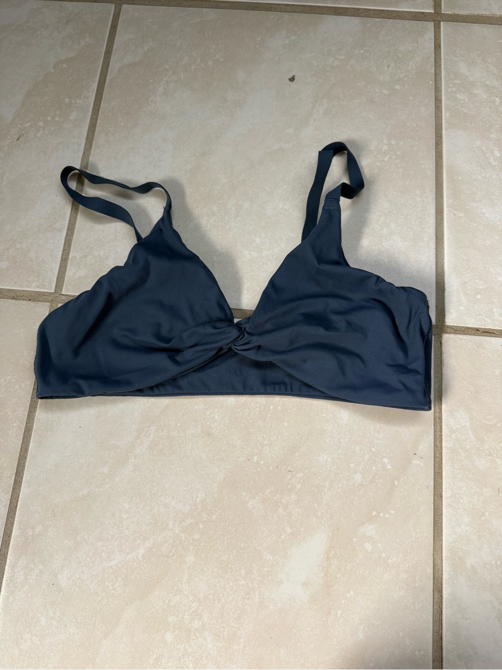 Gymshark Women’s Twist Front Sports Bra